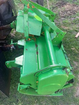 Prodám rotavátor za větší traktor- Zetor - 5