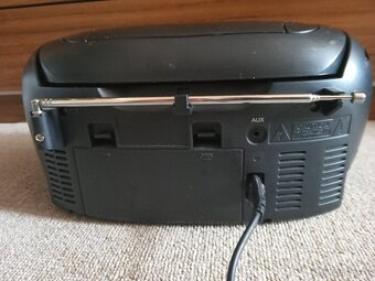 Rádio,USB,CD,AUX - 5