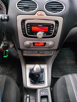 Ford focus 1.6i 16v 74kw combi R.v.2010 - 5