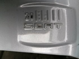 5x112 16 6J ET43 Seat vč. Pneu 8mm 215 60 16 - 5