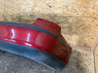 ZADNÍ NÁRAZNÍK ŠKODA OCTAVIA 2 SEDAN 9892 - 5