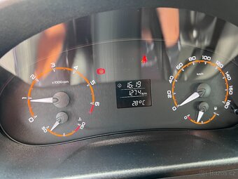 Lada Niva, 4x4 Luxe Klimatizace 2025 r.v. - 5