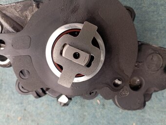 Čerpadlo 2.0Hdi RHE 9687959180 - 5