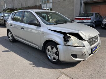 Kia Ceed 1.4 16V, ČR - havarovaný - 5