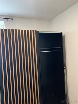 Šatní skříň - 5