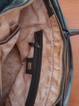 Kabelka Guess - 5