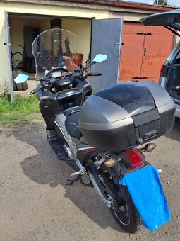 HONDA INTEGRA 750 - 5