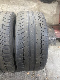 225/40R18 - 5