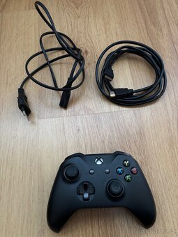 Xbox One X 1TB - 5