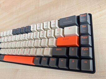 K68 Mechanická klávesnice bezdrátová, RED-switch - 5