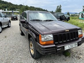JEEP GRAND CHEROKEE 5,2i V8 - 5