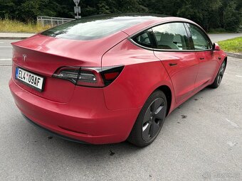 Tesla Model 3 MY21 refresh, bílý int. Long Range SoH 91% - 5