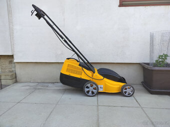 Elektrická sekačka Riwall pro - 5