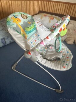 BRIGHT STARTS Lehátko vibrující Safari Fun™ 0m+ do 9 kg - 5