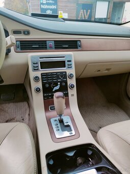 Volvo XC70 D5 136kw - Náhradní díly - 5