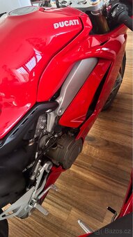 Motorka Ducati PANIGALE V4S - 5