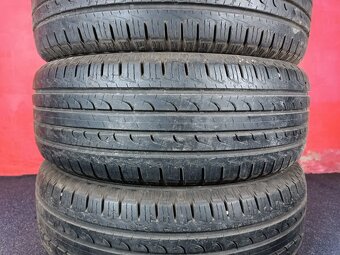 235/65 R17 104 Y LETNÍ Goodyear Efficientgrip SUV 4x4 - 5