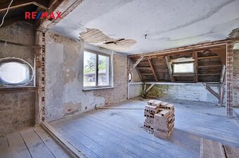 Prodej rodinného domu k rekonstrukci 102 m2, Aš - Mokřiny - 5
