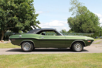 1970 Dodge Challenger R/T SE 383 V8, manuál - 5