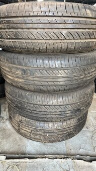 195/65 R16C 104/102T - 5