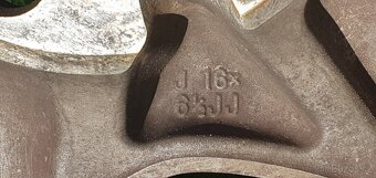 Kola Toyota RAW 4 - 5