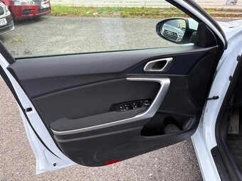 Kia Cee´d, 1.6CRDi 100kwExclusive+NAV SCR - 5