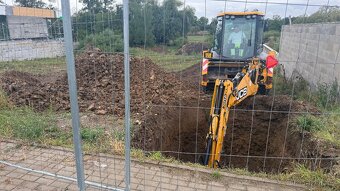 Hledáme strojníka – traktorbagru JCB 4CX, nástup ihned - 5