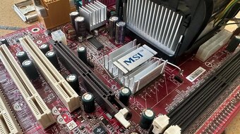 MSI 845E Max / Intel P4 2.66GHz / Socket 478 - 5