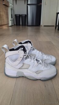 Air Jordan Jumpman Two Trey - 5