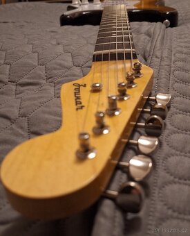 prodám kytaru Stratocaster - 5
