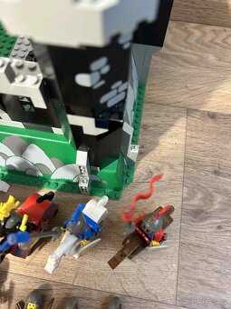 lego castle 6086 - 5