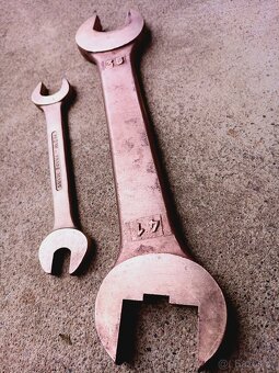 Ploché klíče 36 x 41 bronz - 5