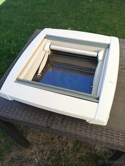Střešní okno do karavanu - 5