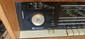 Radio s gramofonem hrací skříň Akord 104 - 5