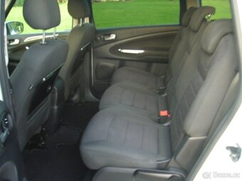 Ford Galaxy 2.0 TDCI, 7. míst - 5