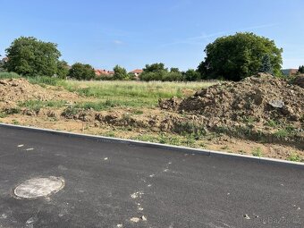 Stavební pozemek na prodej v obci Lipůvka - 5
