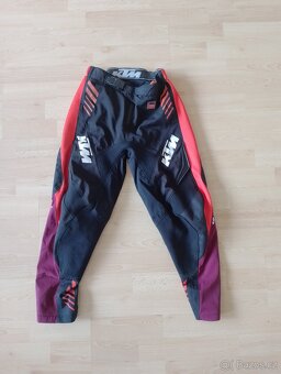 Motokrosové kalhoty, bryle a chránič krku - 5