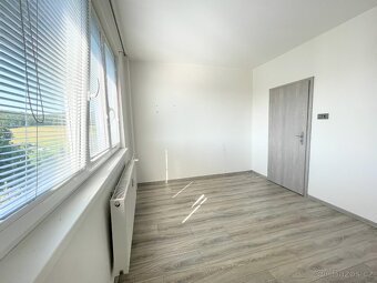 Pronájem bytu 2+kk o velikosti 43 m2 ve Cvikově. - 5