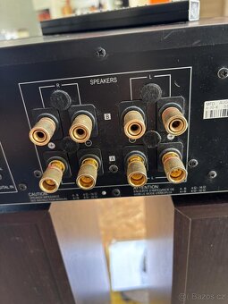 Zesilovač Pioneer - 5