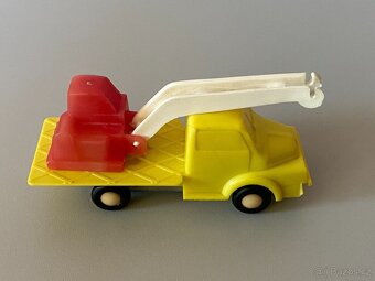 staré hračky autíčko jeřáb ites autíčko retro hračka - 5