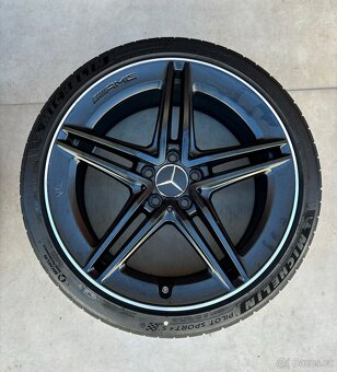CLA45s CLA45 Mercedes R19 AMG Alu kola 5x112 - 5