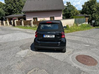 Prodám Smart Fortwo kabriolet 1,0,55kw rok 9/2011 - 5