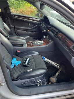 Audi A8 - 5
