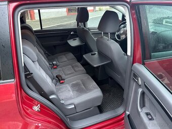 VOLKSWAGEN TOURAN 2.0 TDI HIGHLINE - TOP STAV - - 5