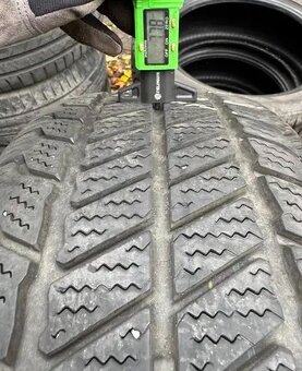 967. 4x zimní barum 235/65 r16 C ( cca 7,5 mm) - 5