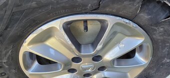 Dacia Duster 16" 5x114,3 s pneu - 5