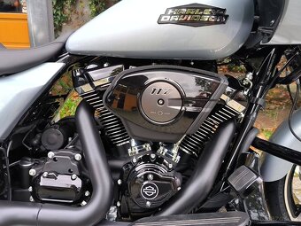 Harley Davidson FLTRX Road Glide 117 - 5
