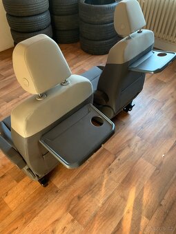NOVÉ sedadla VW Multivan T7 v Top Stavu - 5