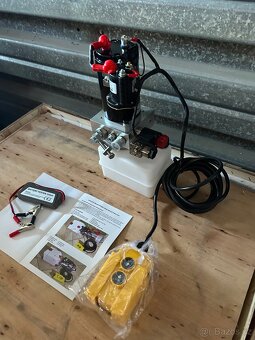 Nové hydraulické čerpadlo 12V - 5