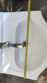 Rezervace: Umyvadlová skříňka s baterií šířka 50cm - 5